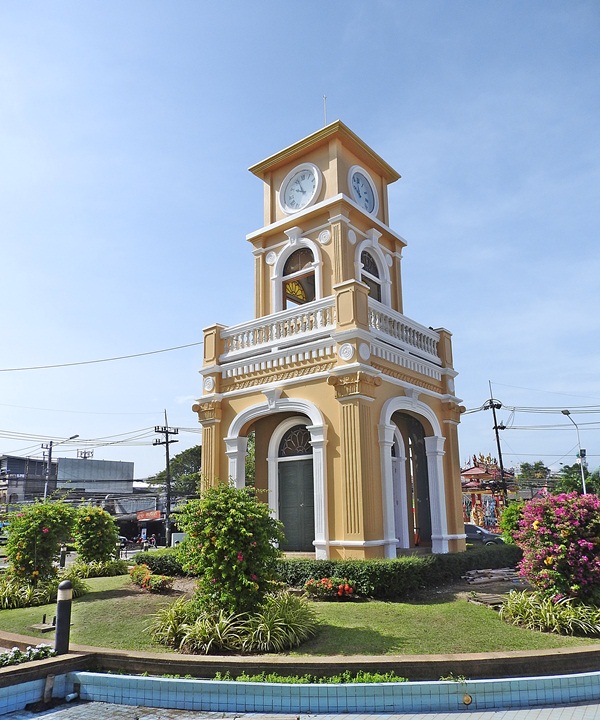 �͹��ԡ�ǧ���¹���Թ��� Surin Circle Clock Tower